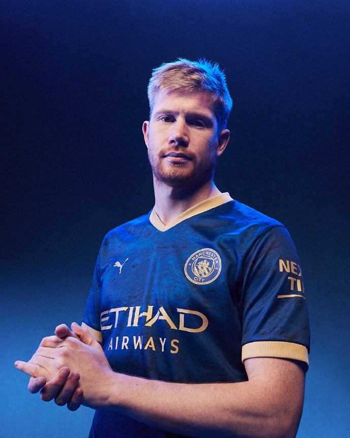 📺 明晚十点，我狐最后一场季前热身赛。