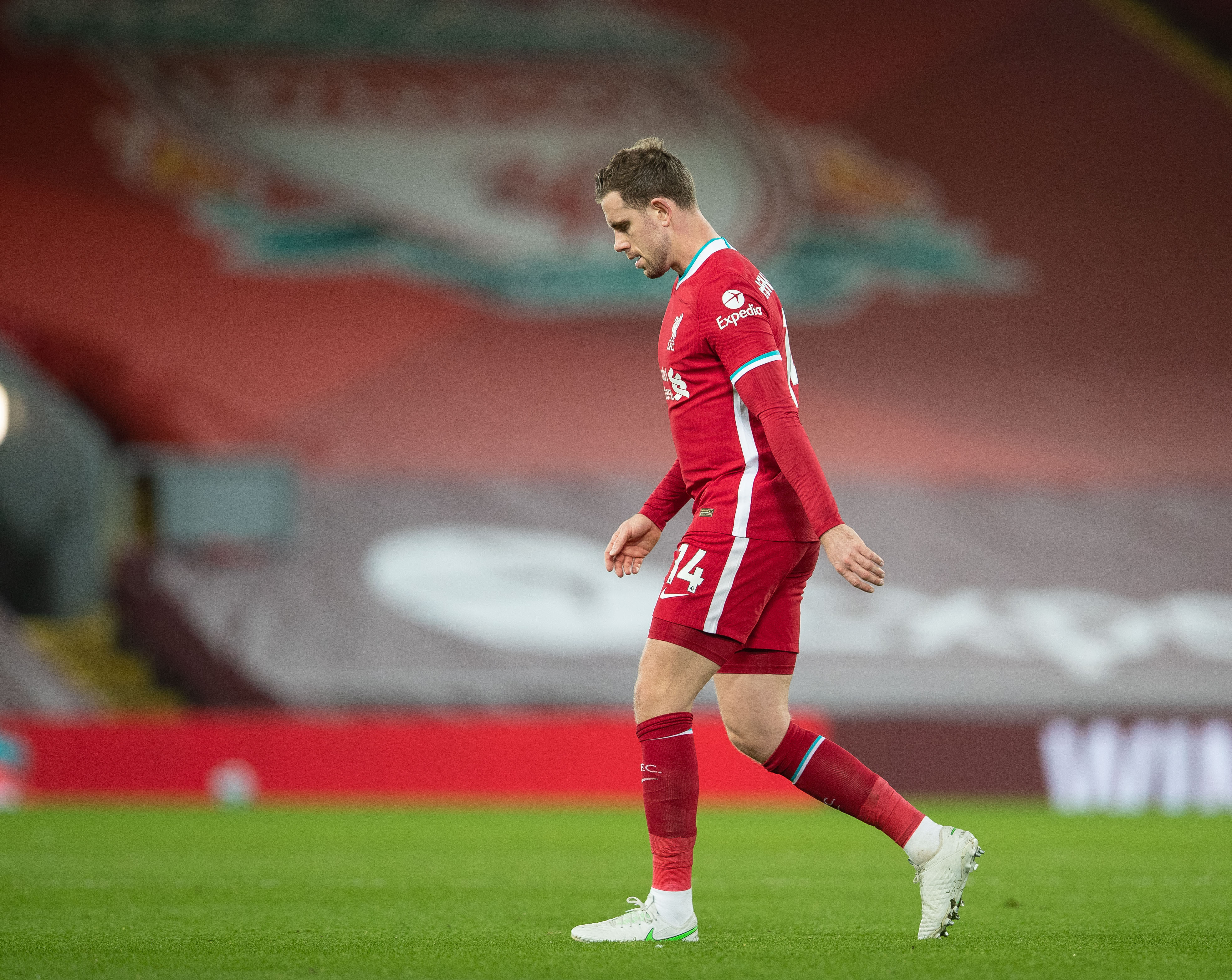 雷迪克：我们稳住了对手反扑的势头，面对不利判罚处理得当