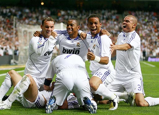 足球西甲豪门迎来连胜，状态回暖