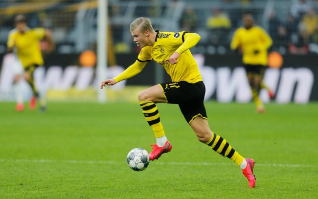 新援哈托身穿世俱杯冠军徽章球衣亮相，切尔西将持有4年