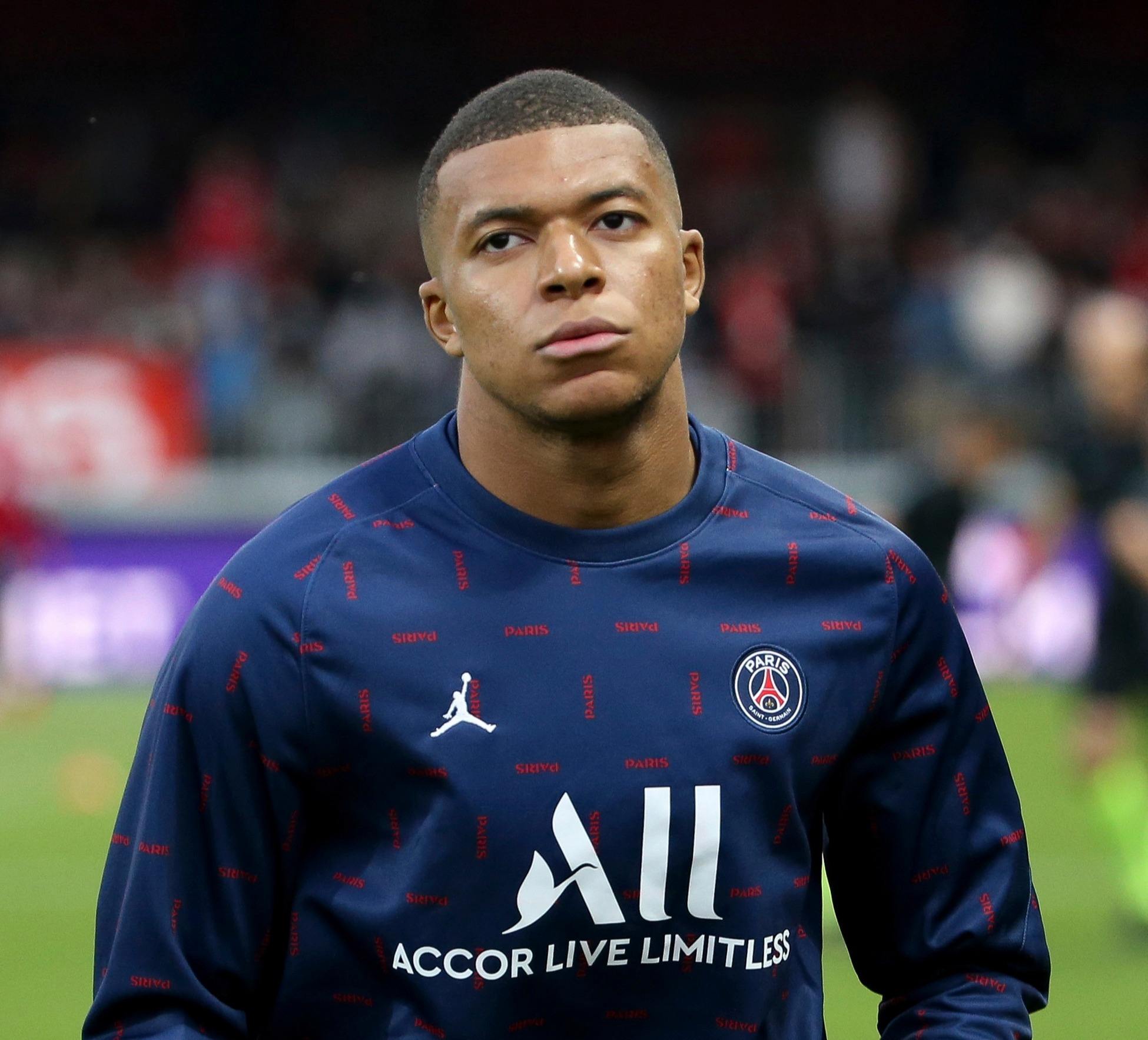 下半场隐身！狄龙24中10得到23分4篮板4助攻