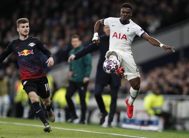 篮球篮网主力球员赛后受媒体采访