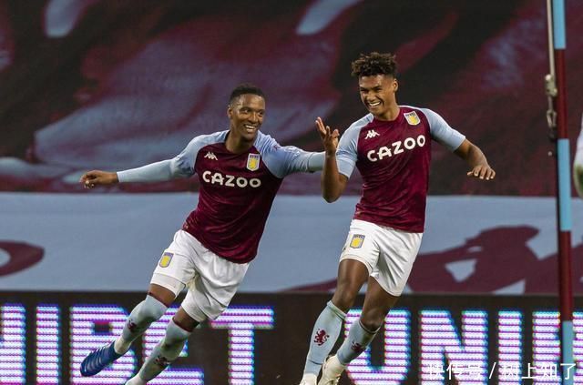 剑南春丨拜仁让二追六6-2逆转弗赖堡，奥利塞2射3传，卡尔传射