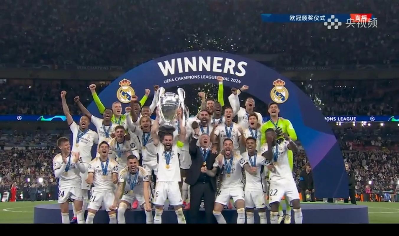 半场战报：海登海姆0-1门兴格拉德巴赫，凯文-迪克斯点射