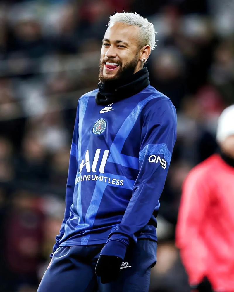 鹈鹕第二节7次失误，单节净负14分半场落后老鹰10分