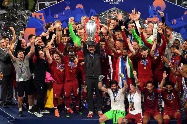 对手：这人是机器人吗？